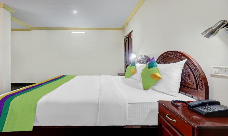 OYO 6031 The Waters Edge Beach Resort image