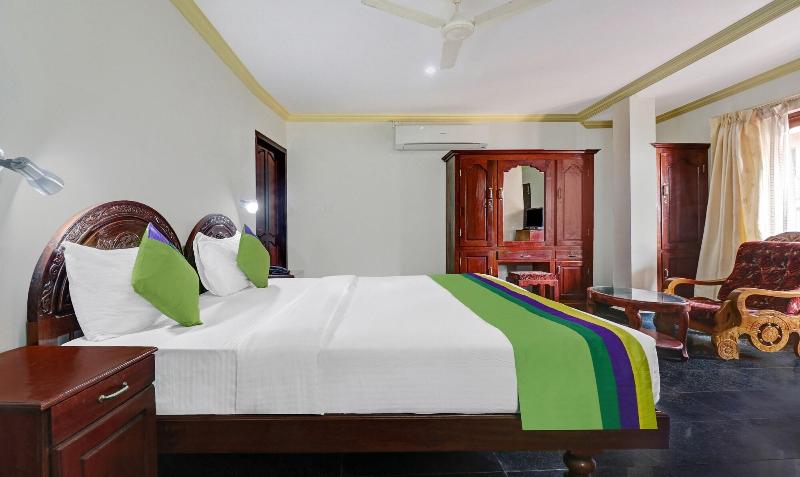 OYO 6031 The Waters Edge Beach Resort image