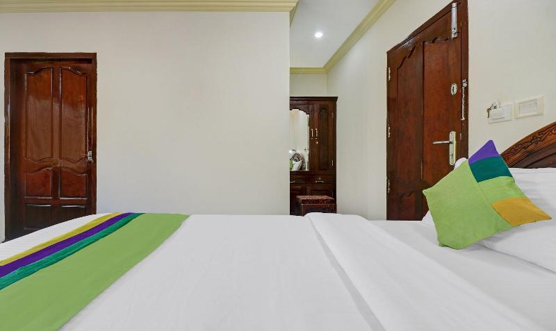 OYO 6031 The Waters Edge Beach Resort image