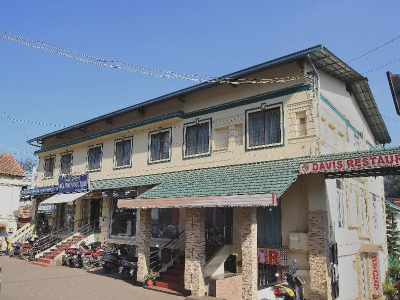 10950 Hotel Hills Palace — general view
