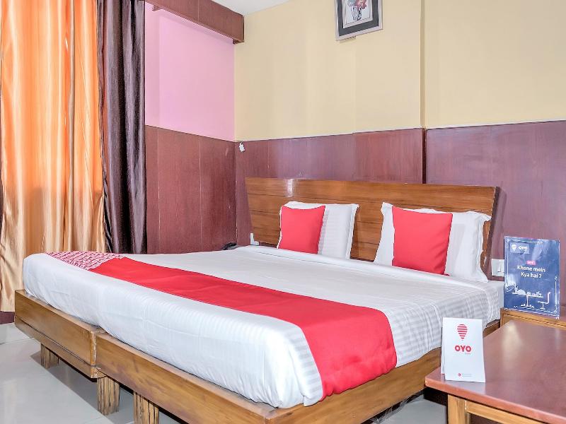 10685 Hotel Centre Point image