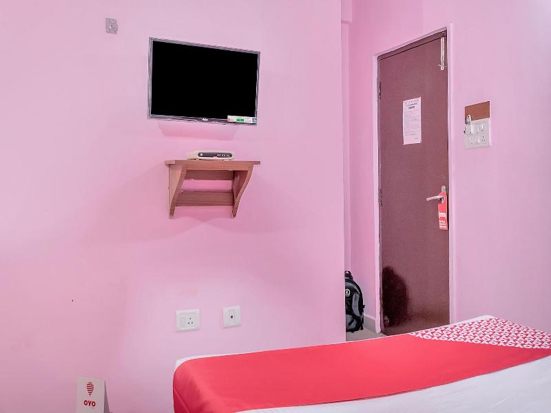 10685 Hotel Centre Point image