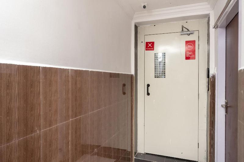 Capital O 27775 Hotel Srinivasa Residency image