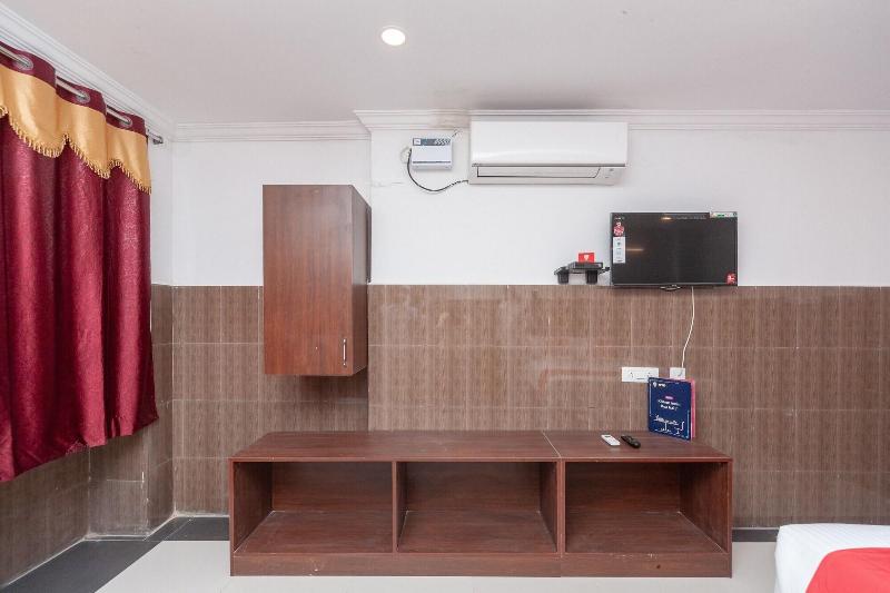 Capital O 27775 Hotel Srinivasa Residency image