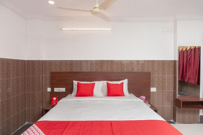 Capital O 27775 Hotel Srinivasa Residency image