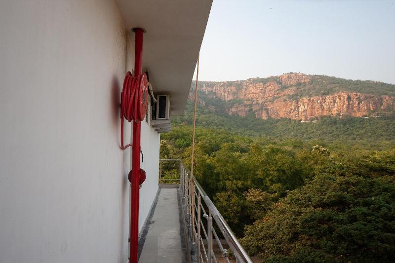 Capital O 27775 Hotel Srinivasa Residency image
