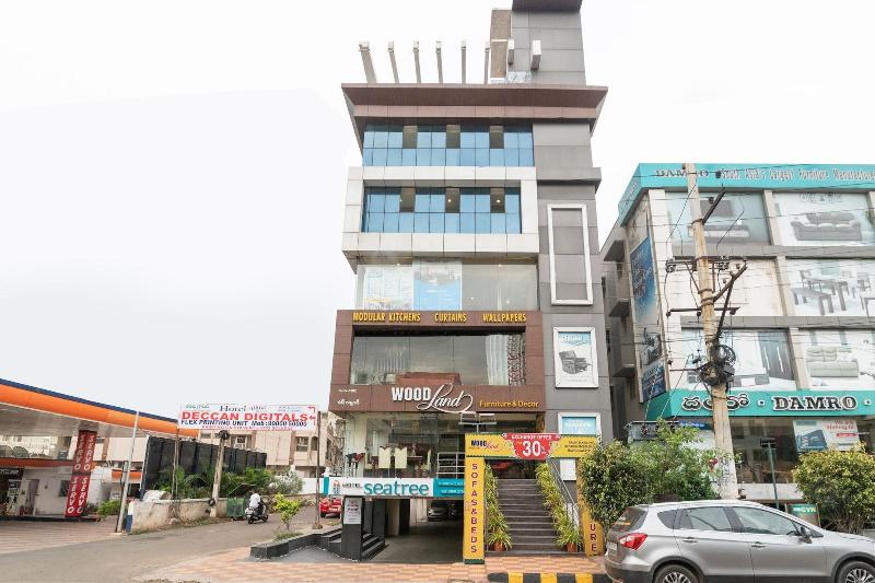 Capital O 45731 Hotel SeaTree image
