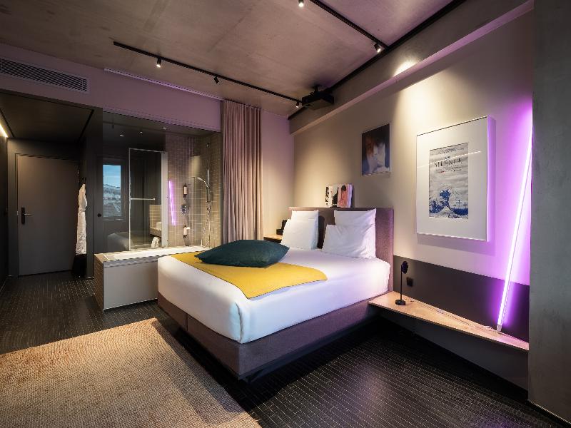 mk2 Hotel Paradiso Nation image