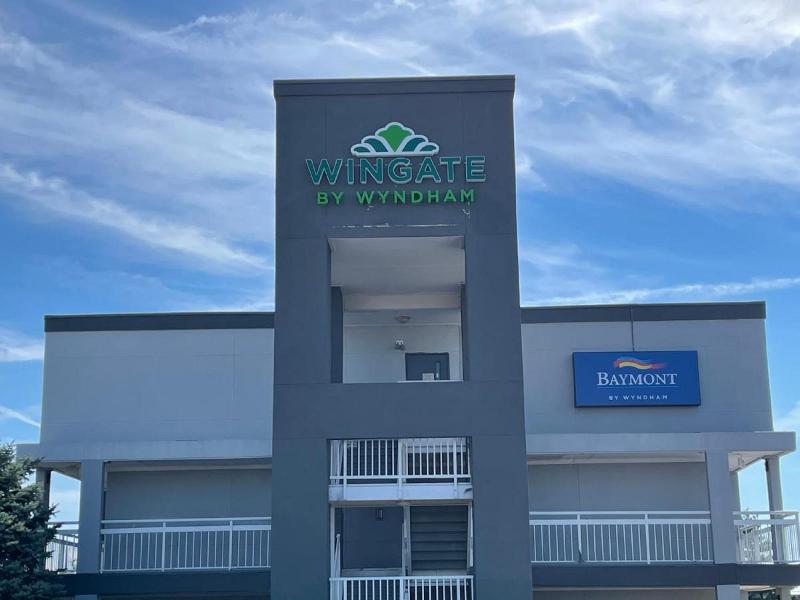 Baymont by Wyndham Dayton North image