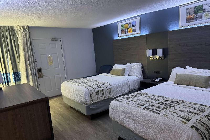 Baymont by Wyndham Dayton North image