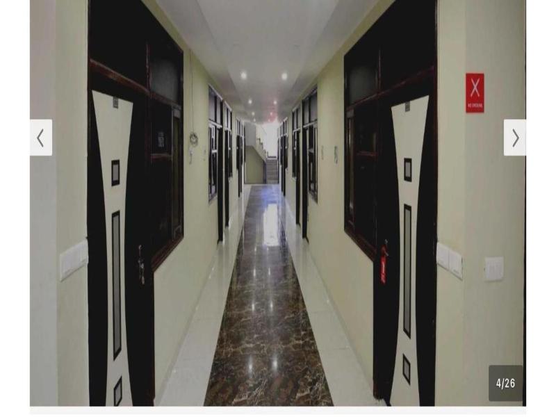 9040 Hotel Alpine image