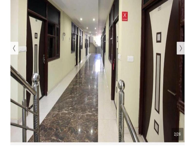 9040 Hotel Alpine image