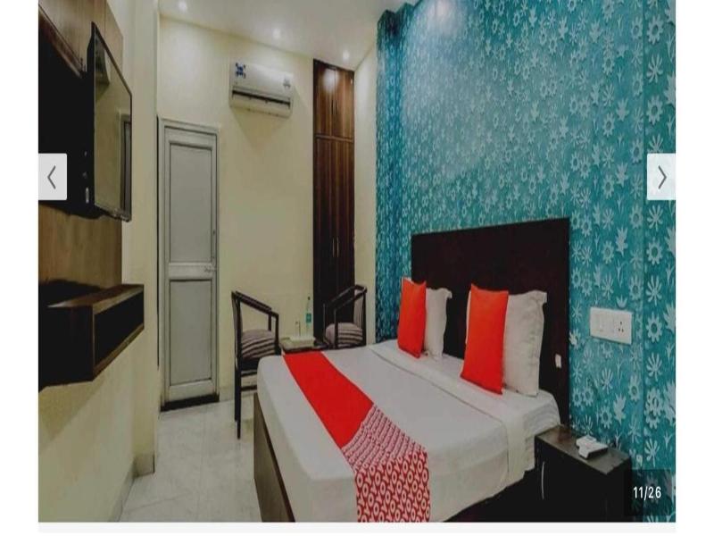 9040 Hotel Alpine image