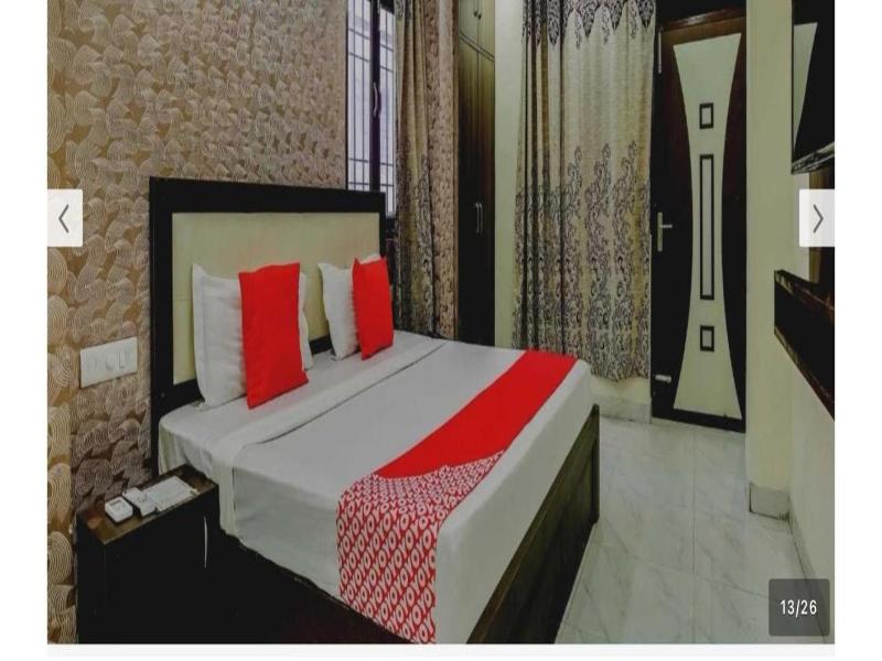 9040 Hotel Alpine image