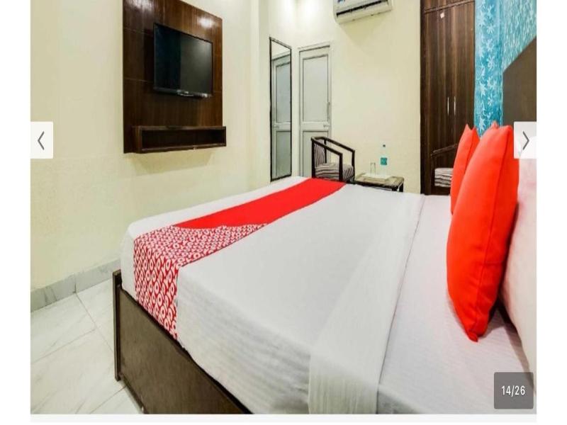 9040 Hotel Alpine image
