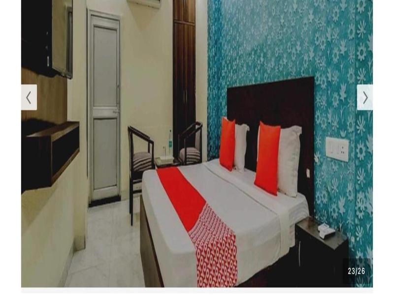 9040 Hotel Alpine image