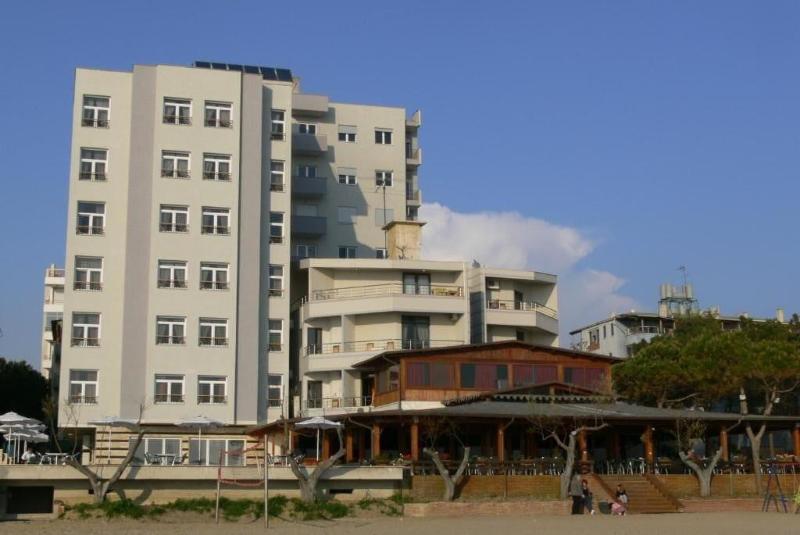 Hotel Majestic image