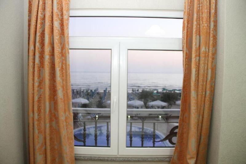 Hotel Majestic image