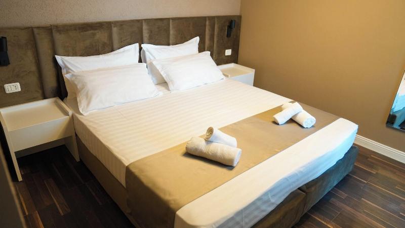 Hotel Majestic image