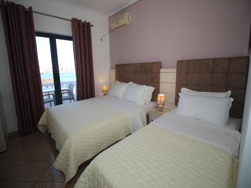 Hotel Julia image