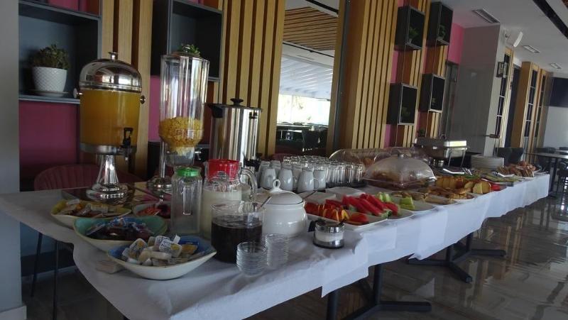 King Hotel Ksamil image