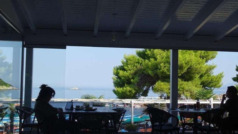 King Hotel Ksamil image