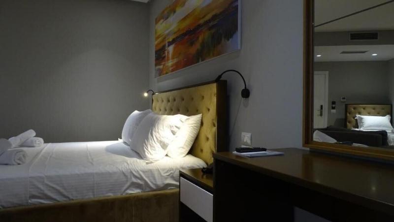 King Hotel Ksamil image