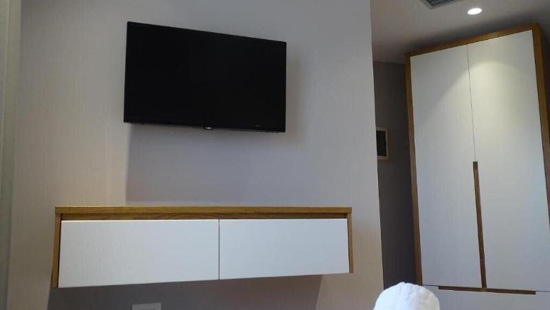 King Hotel Ksamil image