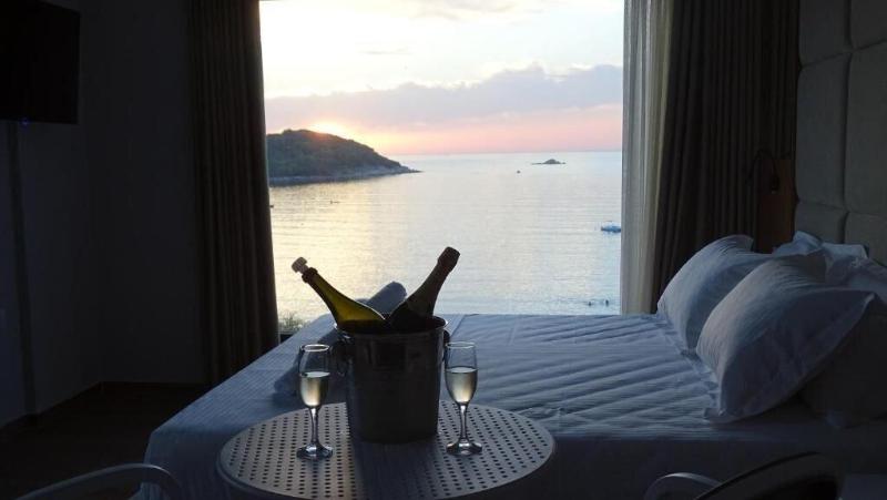 King Hotel Ksamil image