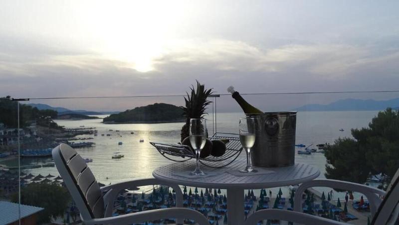 King Hotel Ksamil image