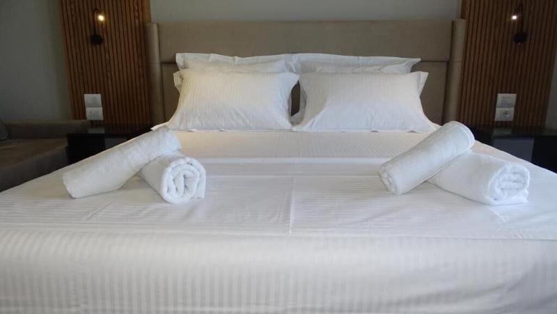 King Hotel Ksamil image