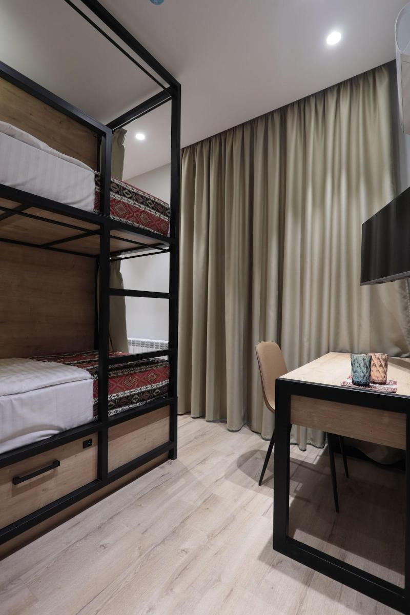 Andor Hotel image