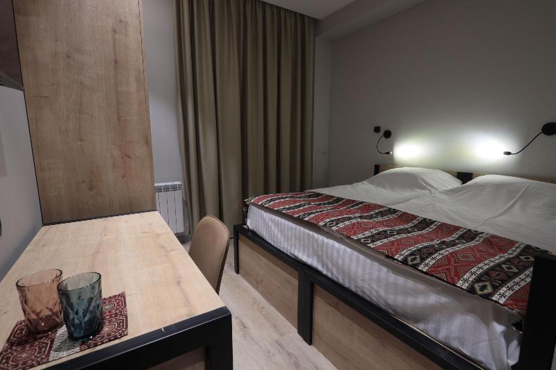 Andor Hotel image
