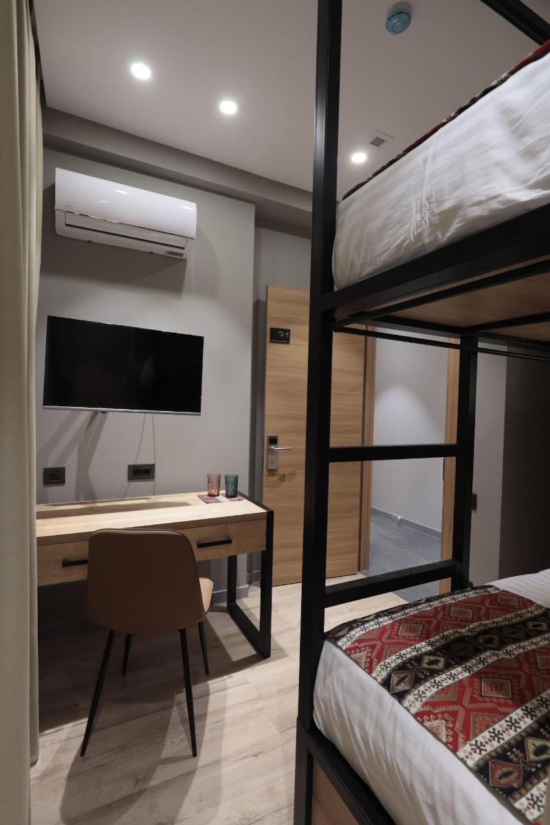 Andor Hotel image
