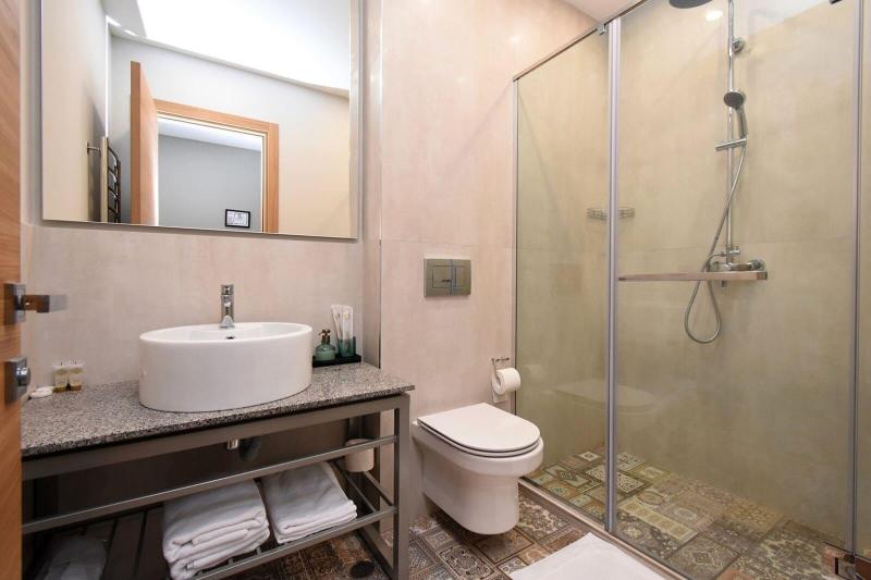 Andor Hotel image