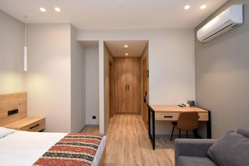 Andor Hotel image
