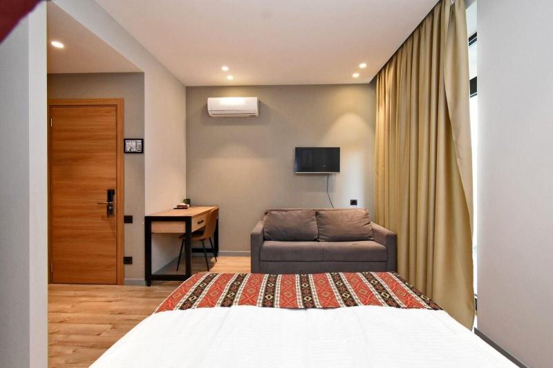 Andor Hotel image