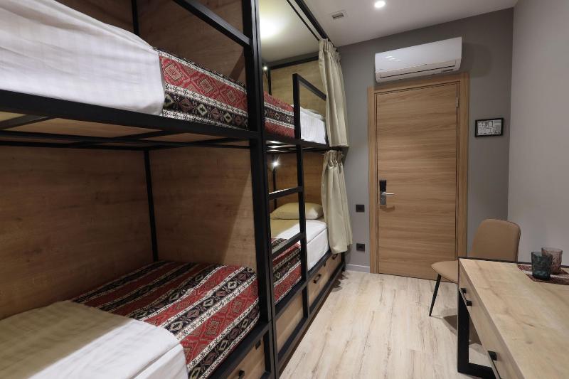 Andor Hotel image