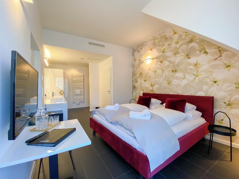 Blackhome Graz image