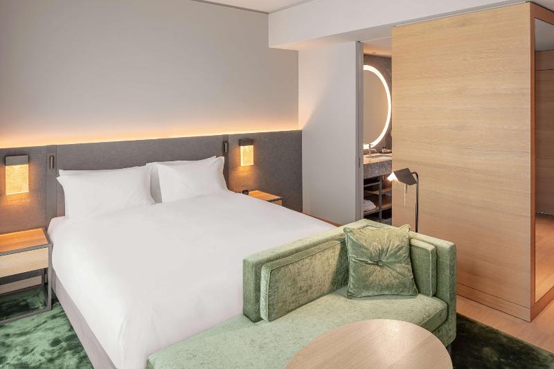 Hyatt Regency Zurich Airport The Circle image