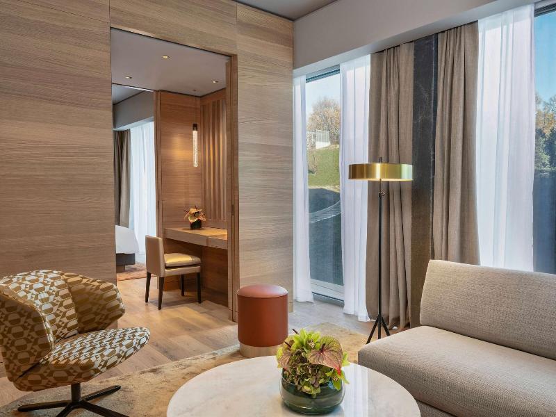 Hyatt Regency Zurich Airport The Circle image