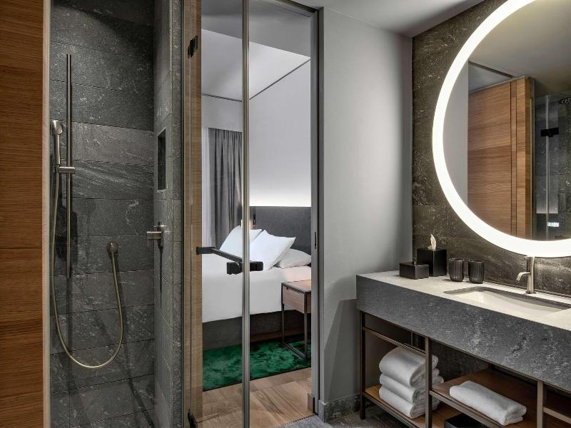 Hyatt Regency Zurich Airport The Circle image