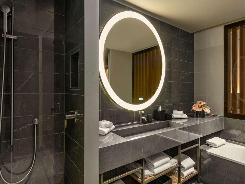 Hyatt Regency Zurich Airport The Circle image