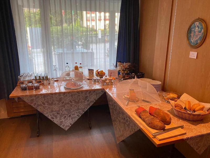 Hotel Hecht image