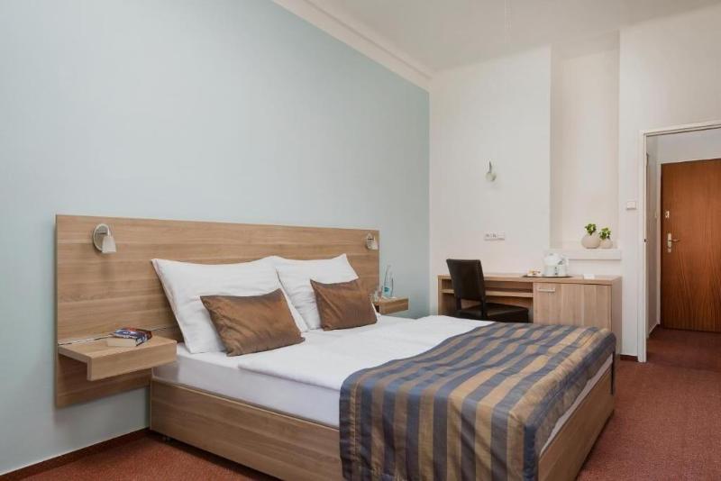 Hotel Meda of Museum Kampa image