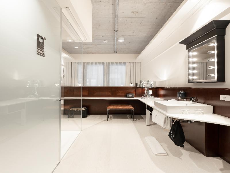 Ruby Louise Hotel Frankfurt by IHG image
