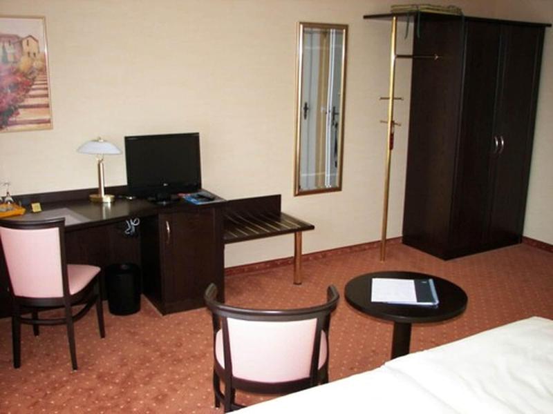 Hotel Bootshaus image