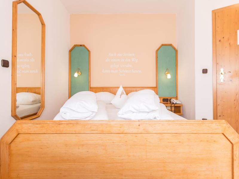 Hotel Frankischer Hof GmbH image