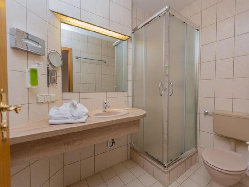 Hotel Frankischer Hof GmbH image