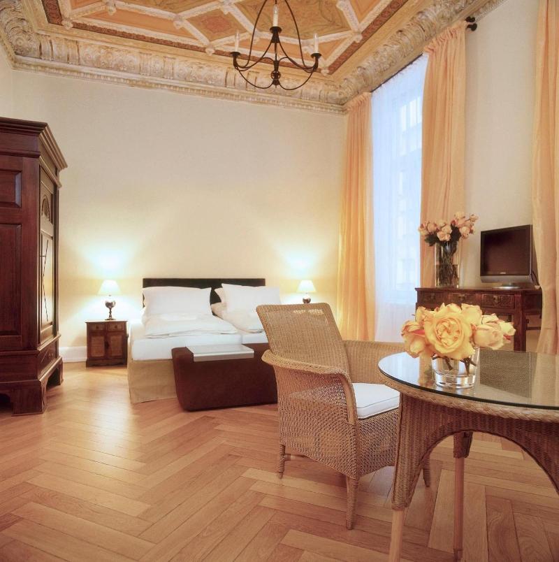 Hotel am Museum image
